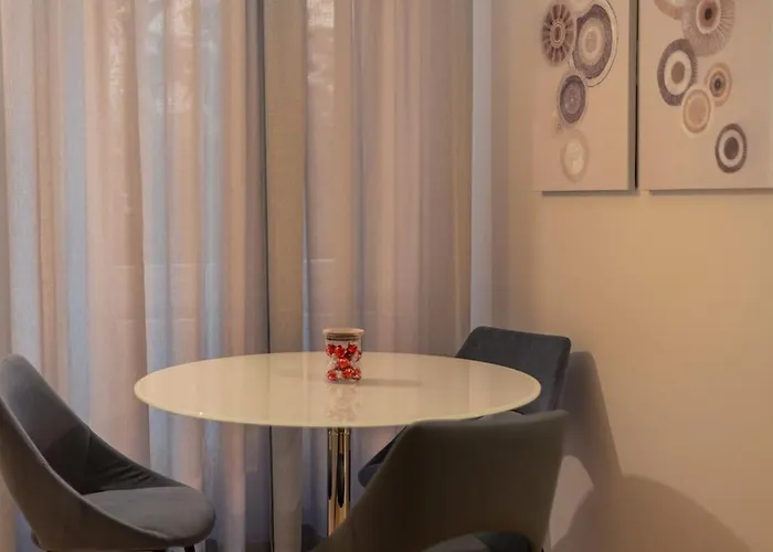 Living Arco Della Pace Apartamento *