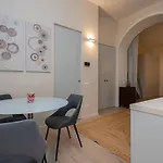 Living Arco Della Pace Apartment *
